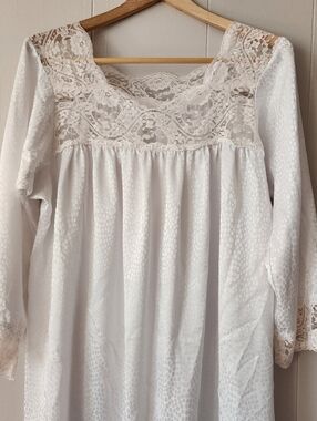 Vintage 70s Christian Dior White Lace Nightgown Nylon Jacquard Romantic